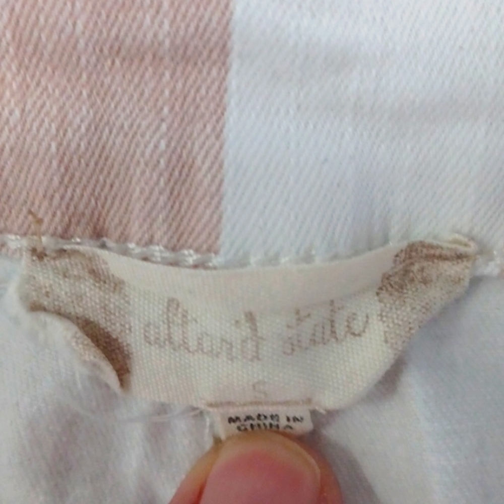 Size Small Altar'd State Shorts - Picture 3 of 5